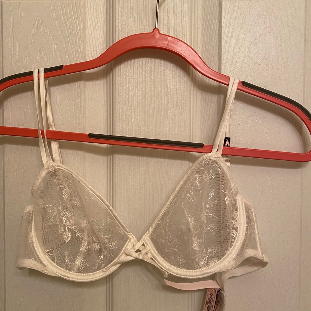 VICTORIA SECRET SHEER BRA